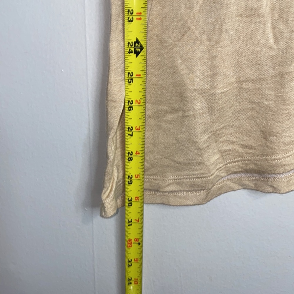 🎱Adorable Tan Comfy Unique top! - Picture 4 of 8